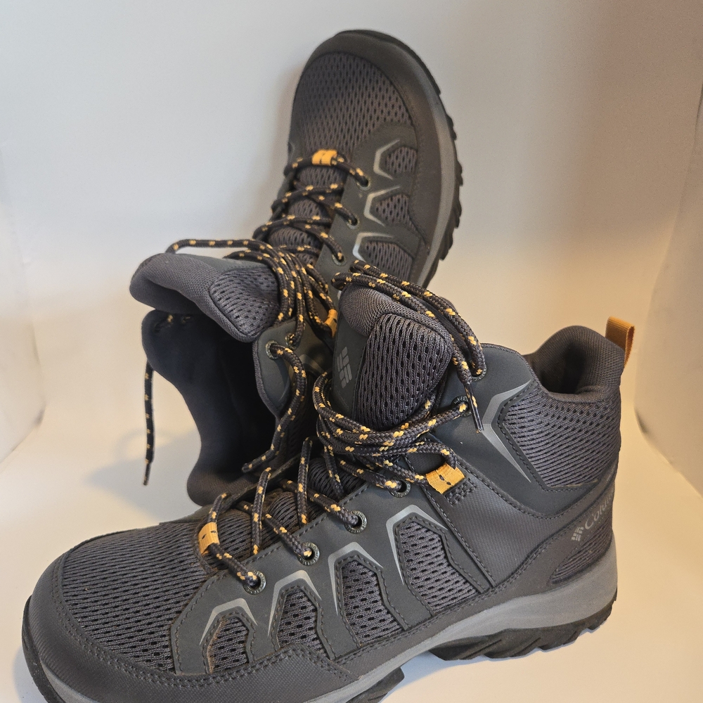Columbia Waterproof Hiking Boot with Ankle Support Mens 10